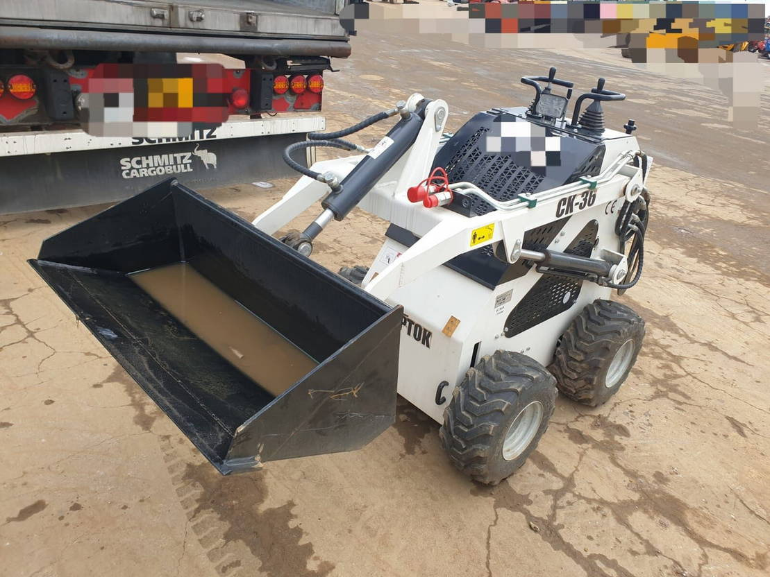 Diversen CK-36 - Minicargadora: foto 5 Diversen CK-36 - Minicargadora: foto 5