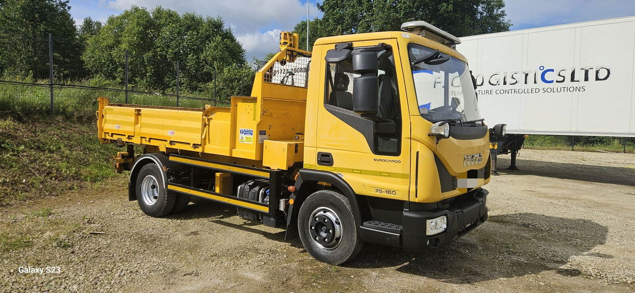 Iveco EuroCargo 75 75E160 - Camión volquete: foto 4 Iveco EuroCargo 75 75E160 - Camión volquete: foto 4
