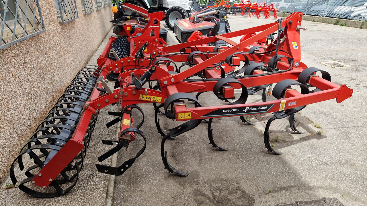 Coltivatore Kverneland Turbo 3000 - Cultivador: foto 1 Coltivatore Kverneland Turbo 3000 - Cultivador: foto 1