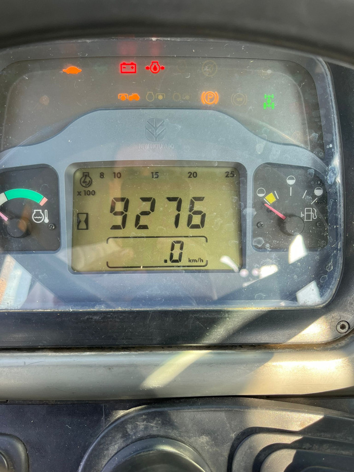 Trattore usato New Holland TNF90 - Tractor: foto 5 Trattore usato New Holland TNF90 - Tractor: foto 5