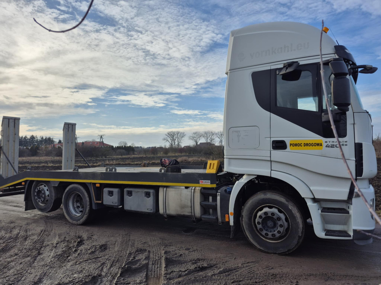 IVECO Stralis 420 - Camión portavehículos: foto 5 IVECO Stralis 420 - Camión portavehículos: foto 5