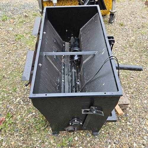 ABC Unknown - Esparcidor de sal: foto 2 ABC Unknown - Esparcidor de sal: foto 2