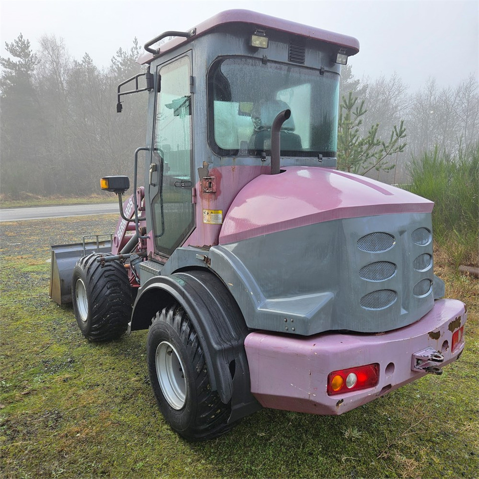 Bernards W1600C - Minicargadora: foto 5 Bernards W1600C - Minicargadora: foto 5