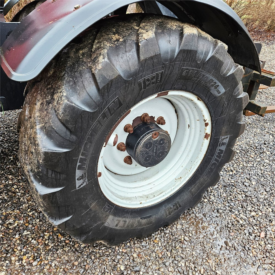 Manipulador telescópico CASE IH Farmlift 742: foto 31
