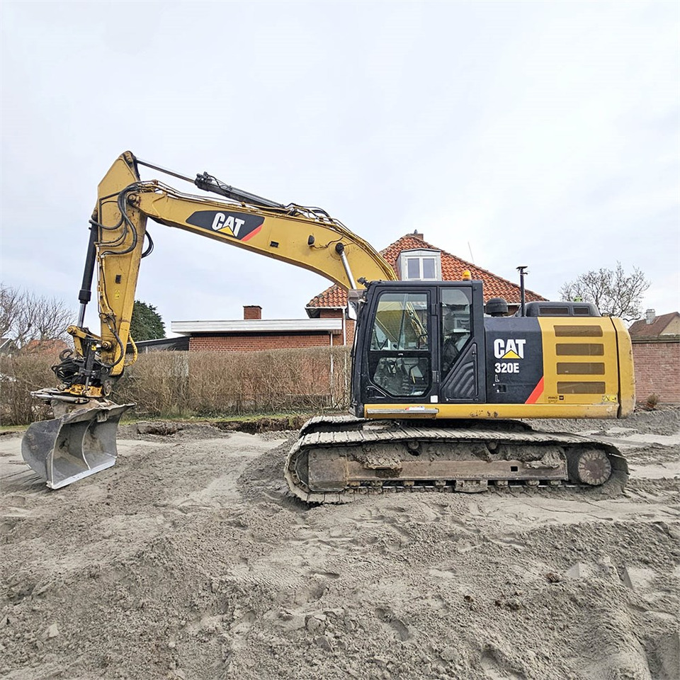 Caterpillar 320 EL - Excavadora de cadenas: foto 1 Caterpillar 320 EL - Excavadora de cadenas: foto 1