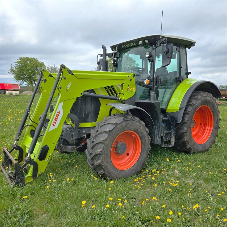 Claas 530 Arion - Tractor: foto 1 Claas 530 Arion - Tractor: foto 1