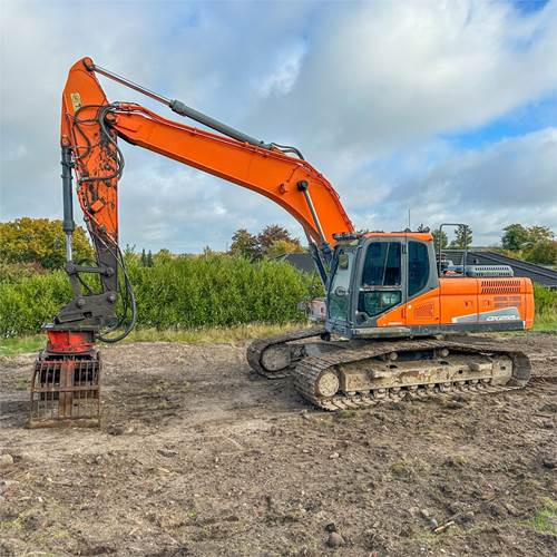 Doosan DX255 LC - Excavadora de cadenas: foto 1 Doosan DX255 LC - Excavadora de cadenas: foto 1