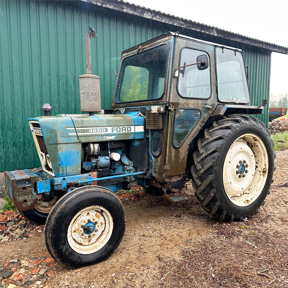 Ford 4600 - Tractor: foto 1 Ford 4600 - Tractor: foto 1