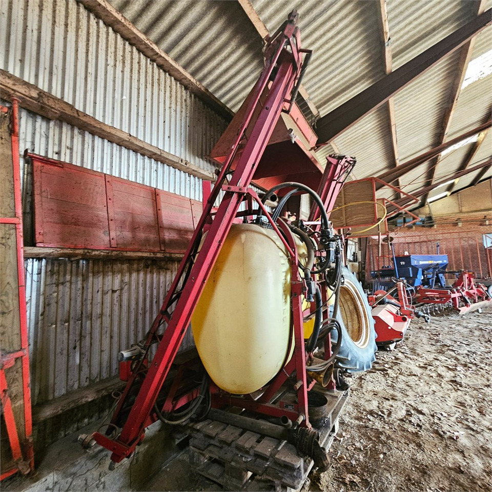 Hardi LXY 800 - Pulverizador: foto 5 Hardi LXY 800 - Pulverizador: foto 5