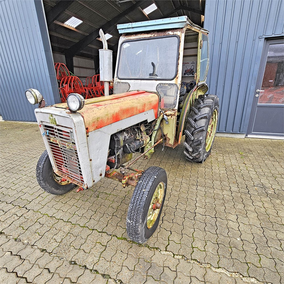 IH 276 - Tractor: foto 2 IH 276 - Tractor: foto 2