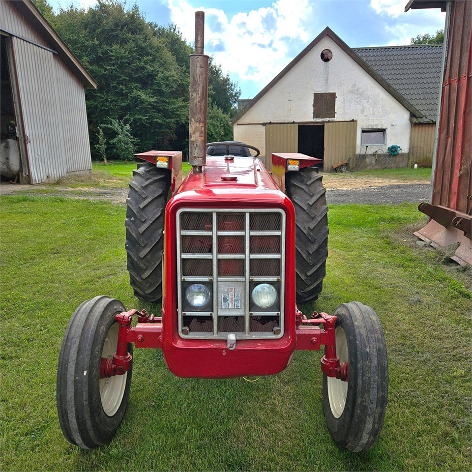 IH 444 - Tractor: foto 2 IH 444 - Tractor: foto 2