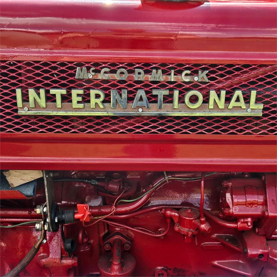 IH B-275 - Tractor: foto 5 IH B-275 - Tractor: foto 5