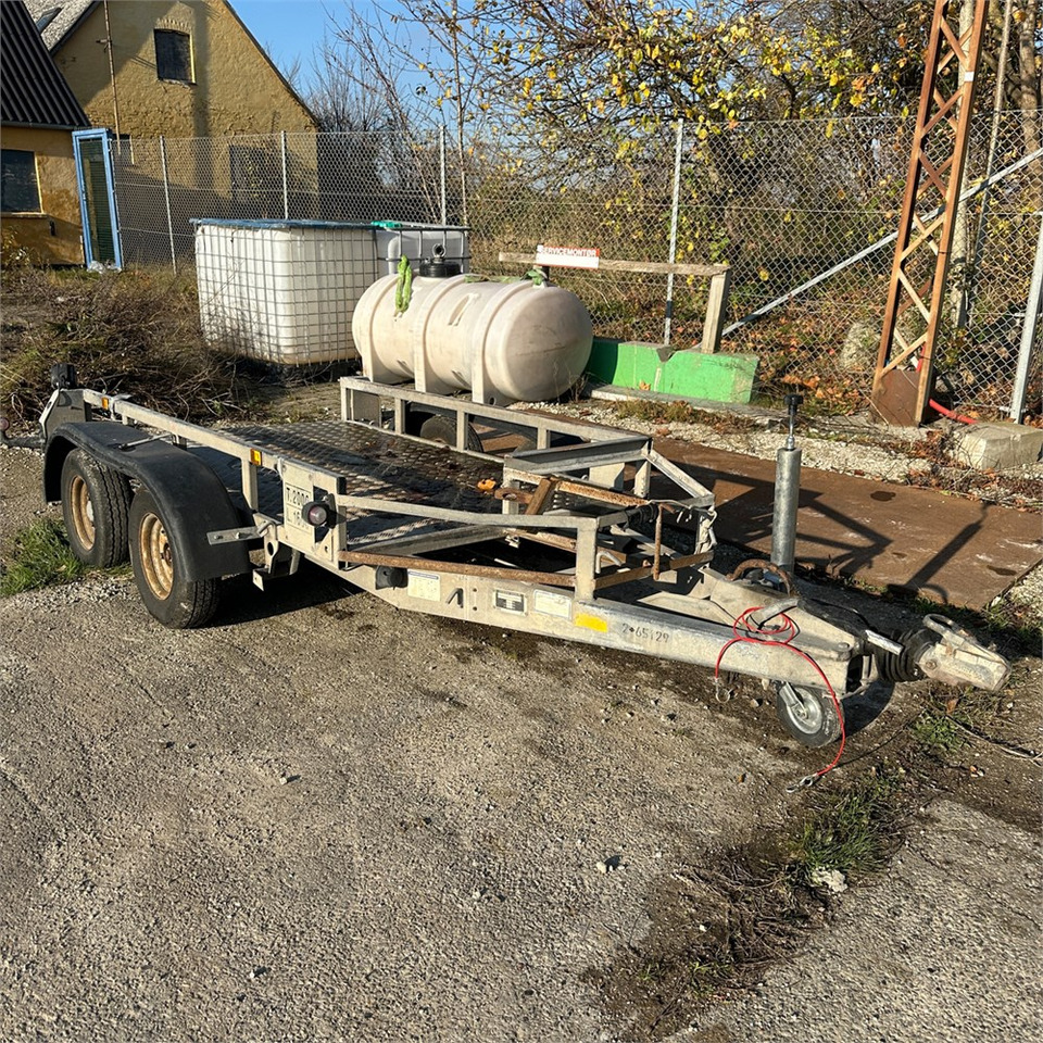 Ifor Williams 4 - Remolque de coche: foto 1 Ifor Williams 4 - Remolque de coche: foto 1