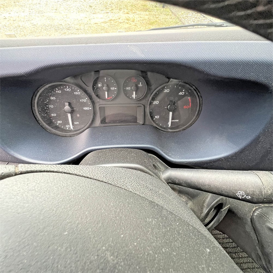 Leasing de Iveco 35s18 Iveco 35s18: foto 20