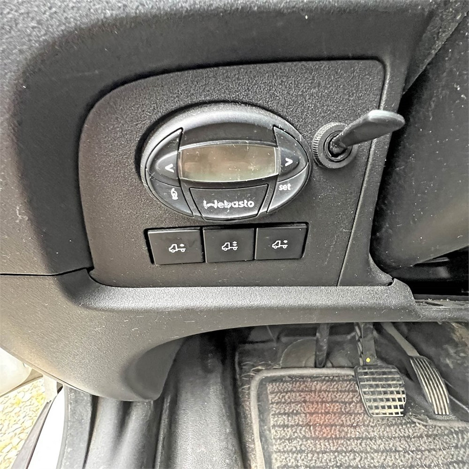 Leasing de Iveco 35s18 Iveco 35s18: foto 26