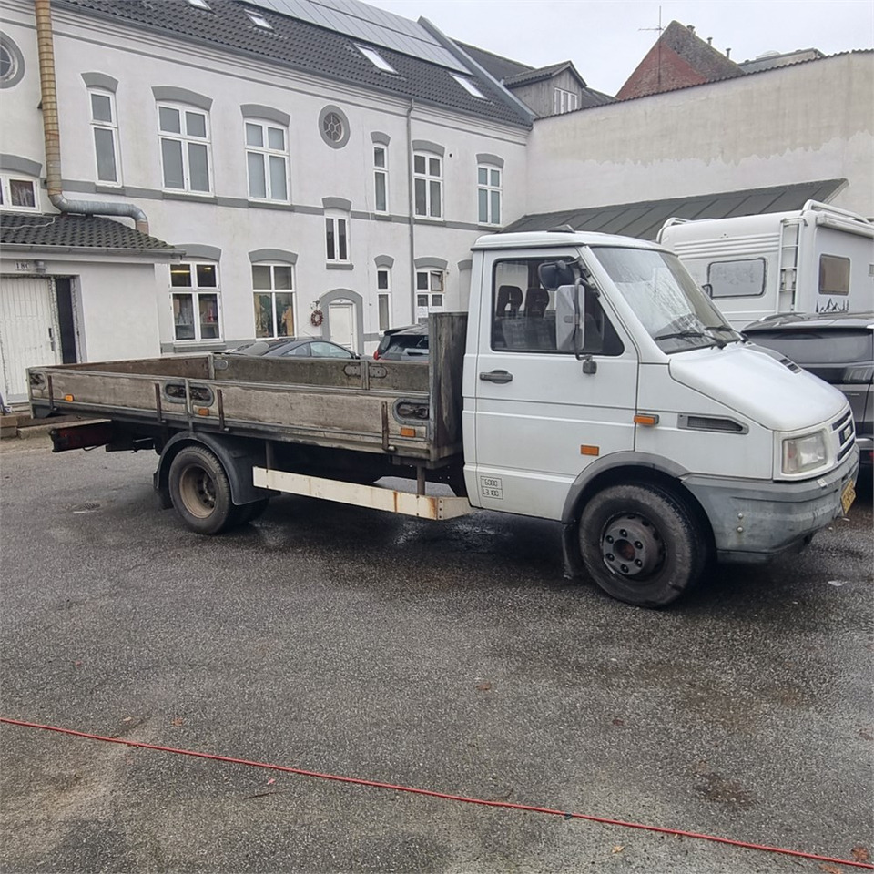 Iveco Daily 50C13, 2,8 TD - Camión caja abierta: foto 1 Iveco Daily 50C13, 2,8 TD - Camión caja abierta: foto 1