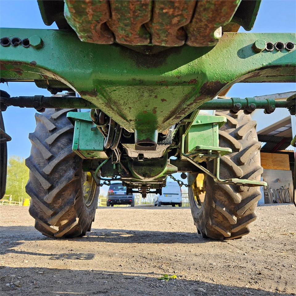 Tractor John Deere 2040: foto 21