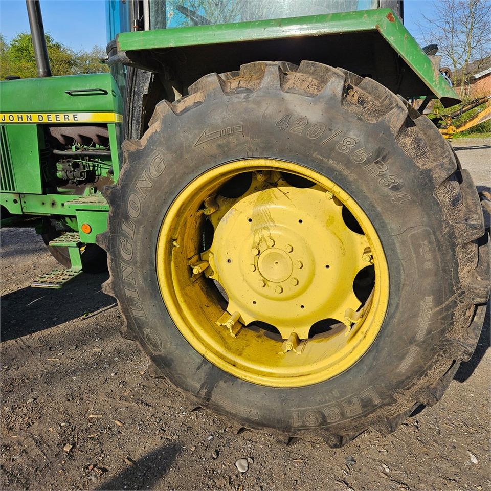 Tractor John Deere 2040: foto 28