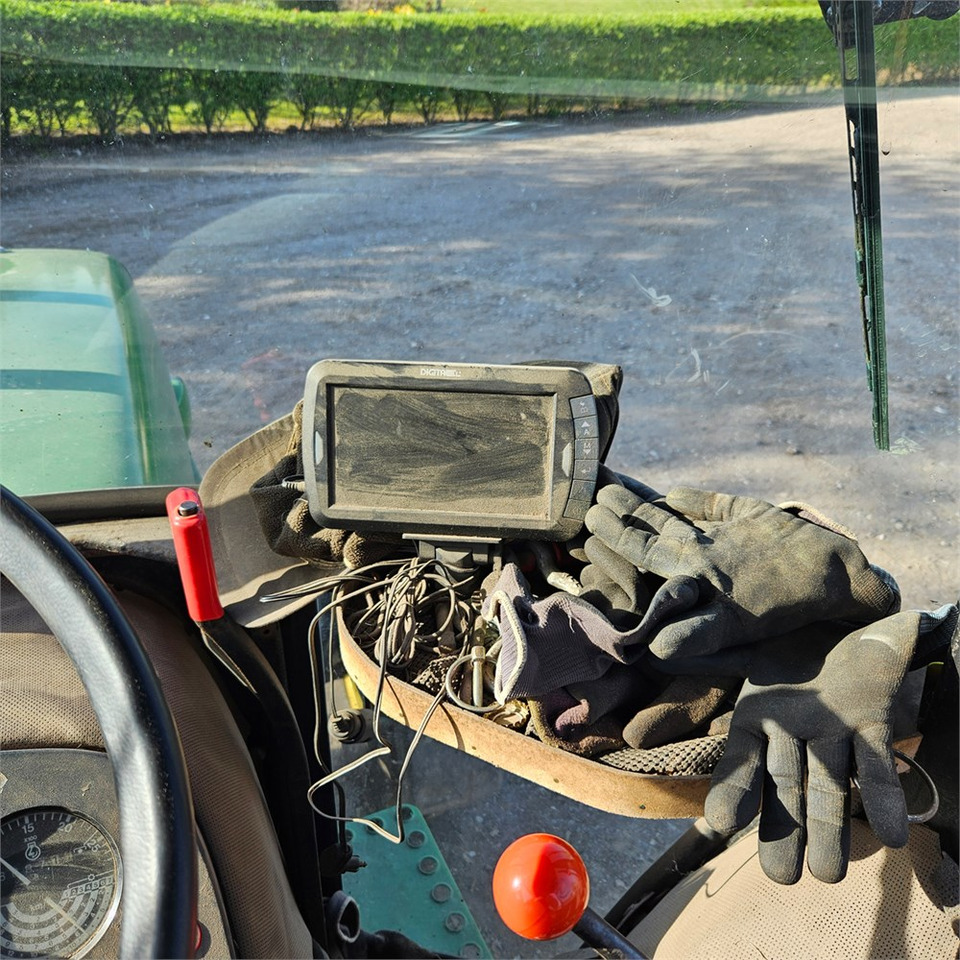 Tractor John Deere 2040: foto 14