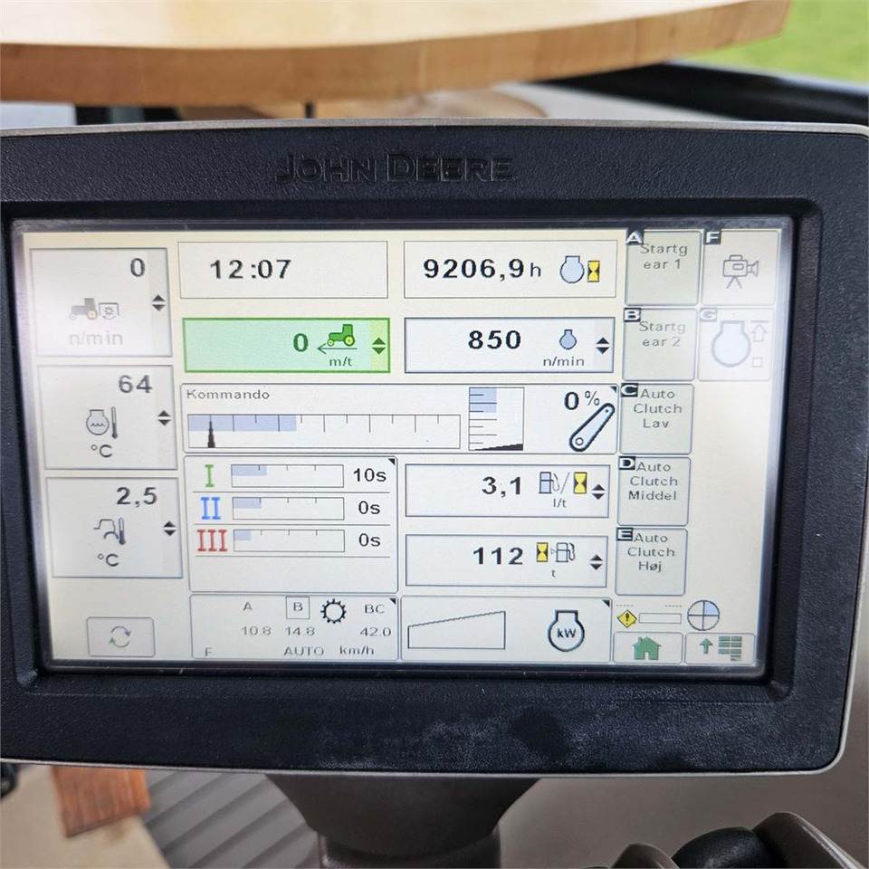 Tractor John Deere 6210 R: foto 20