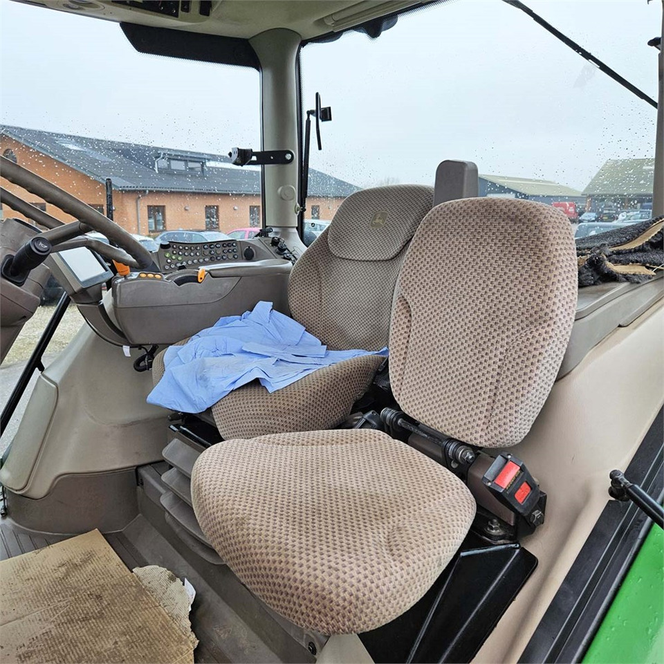 Tractor John Deere 6210 R: foto 11