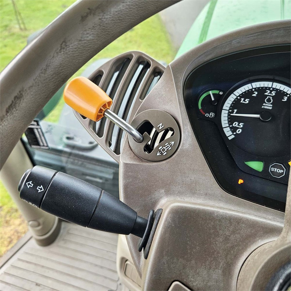 Tractor John Deere 6210 R: foto 14