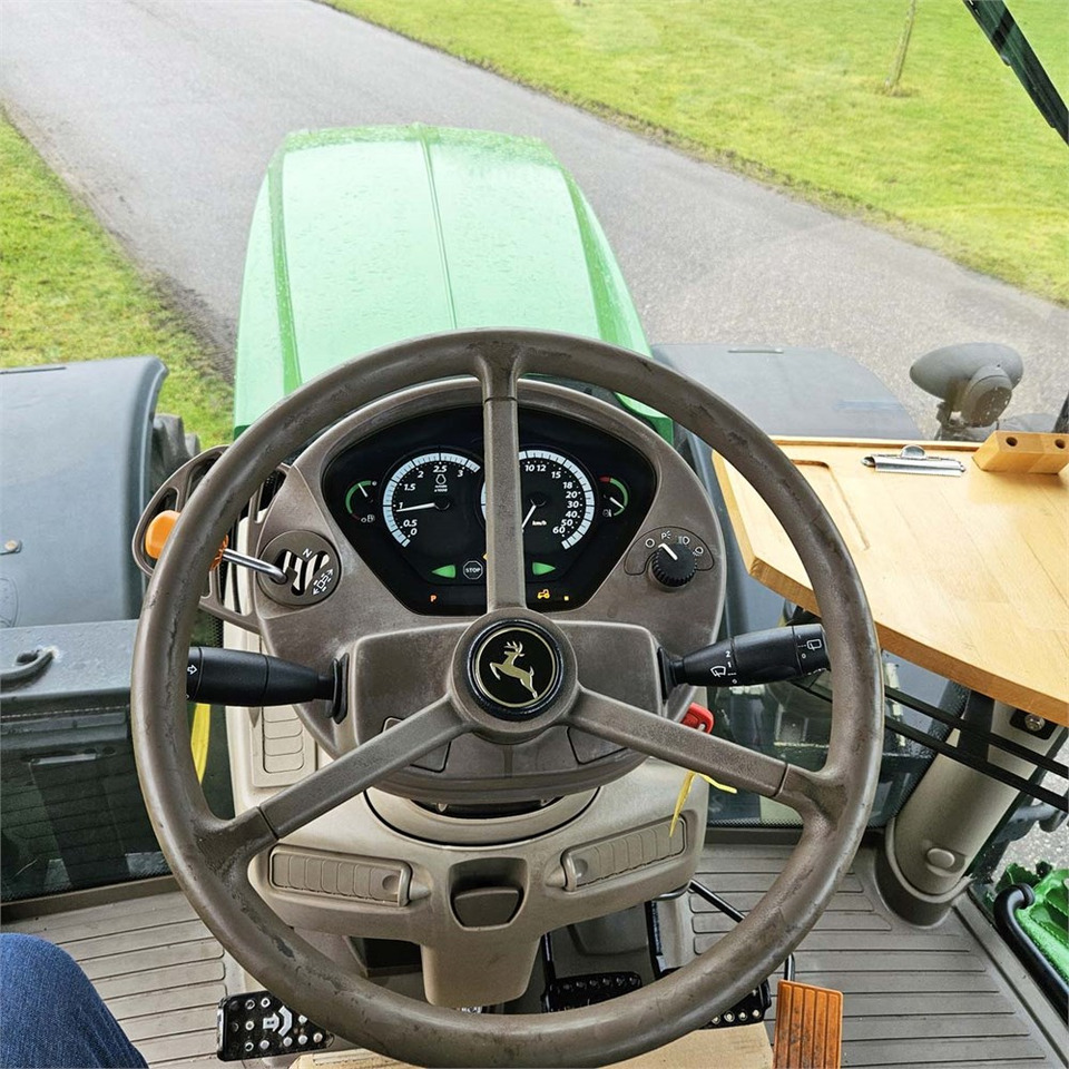 Tractor John Deere 6210 R: foto 12