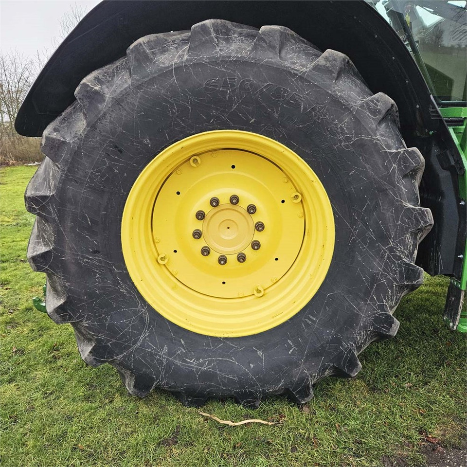 Tractor John Deere 6210 R: foto 39