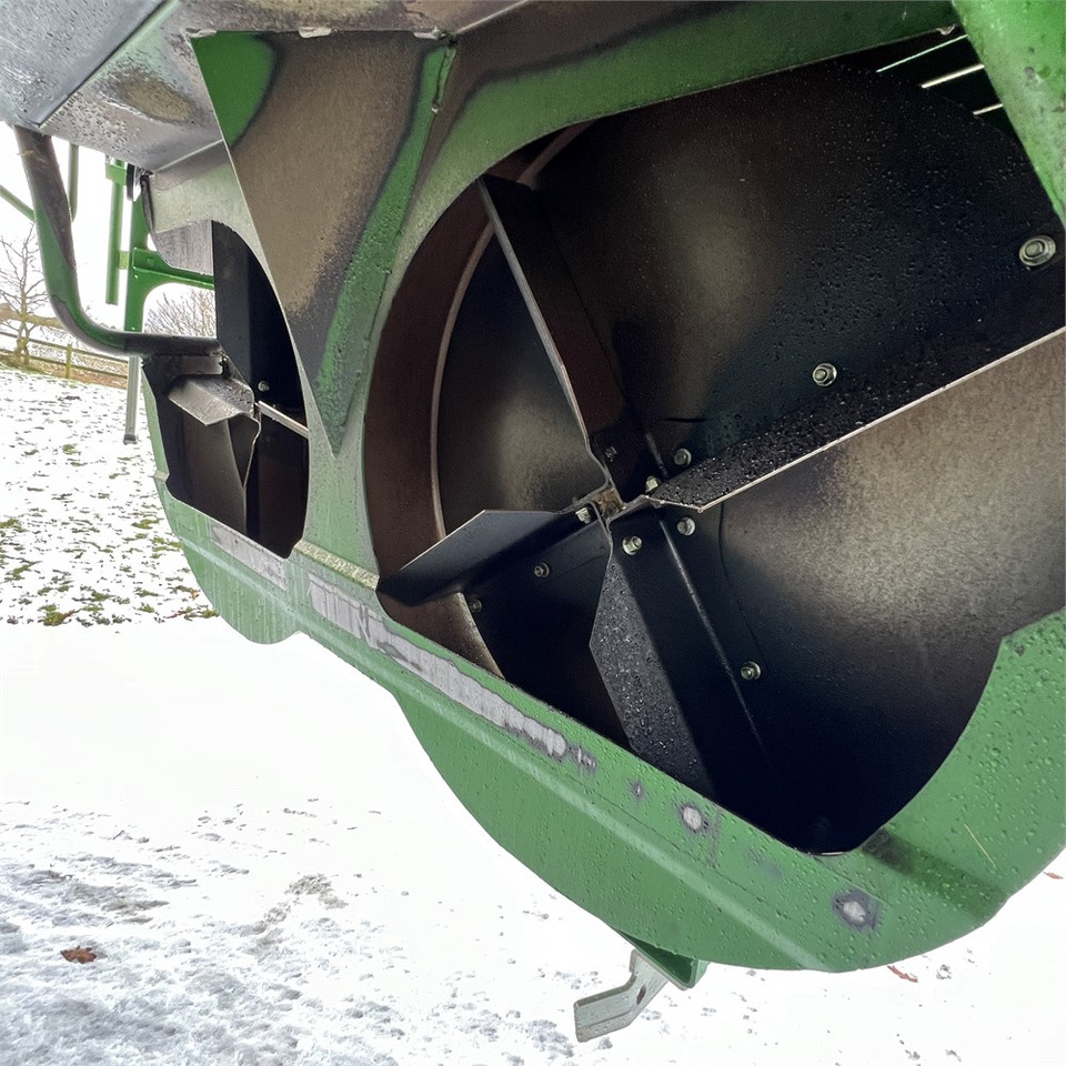 Cosechadora John Deere W540i: foto 29 Cosechadora John Deere W540i: foto 29