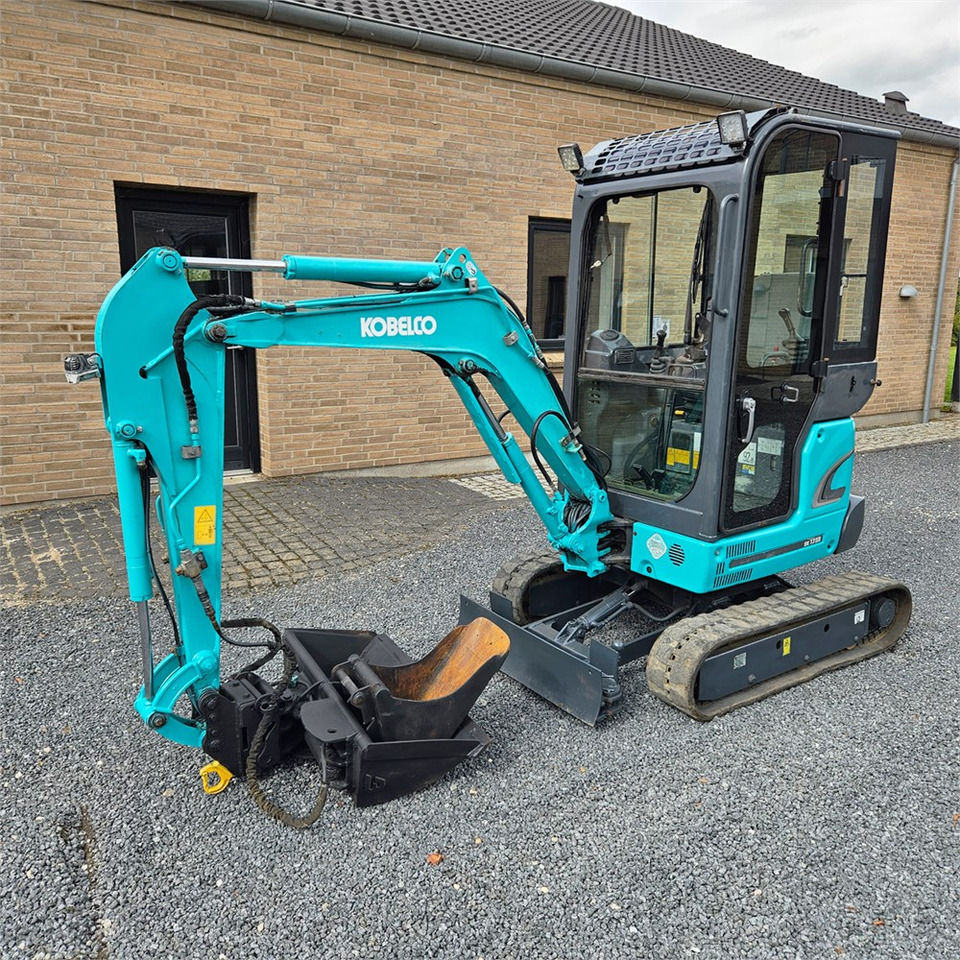 Kobelco SK17 SR-3 - Miniexcavadora: foto 2 Kobelco SK17 SR-3 - Miniexcavadora: foto 2