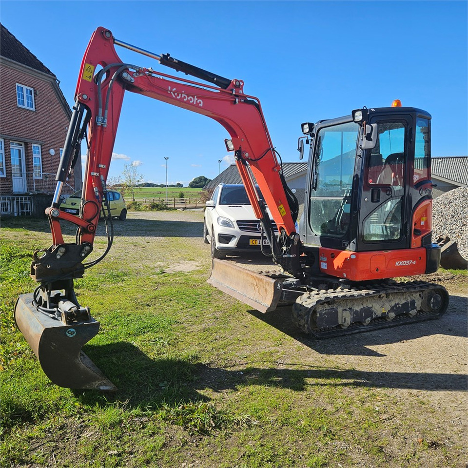 Kubota KX037-4 - Miniexcavadora: foto 3 Kubota KX037-4 - Miniexcavadora: foto 3