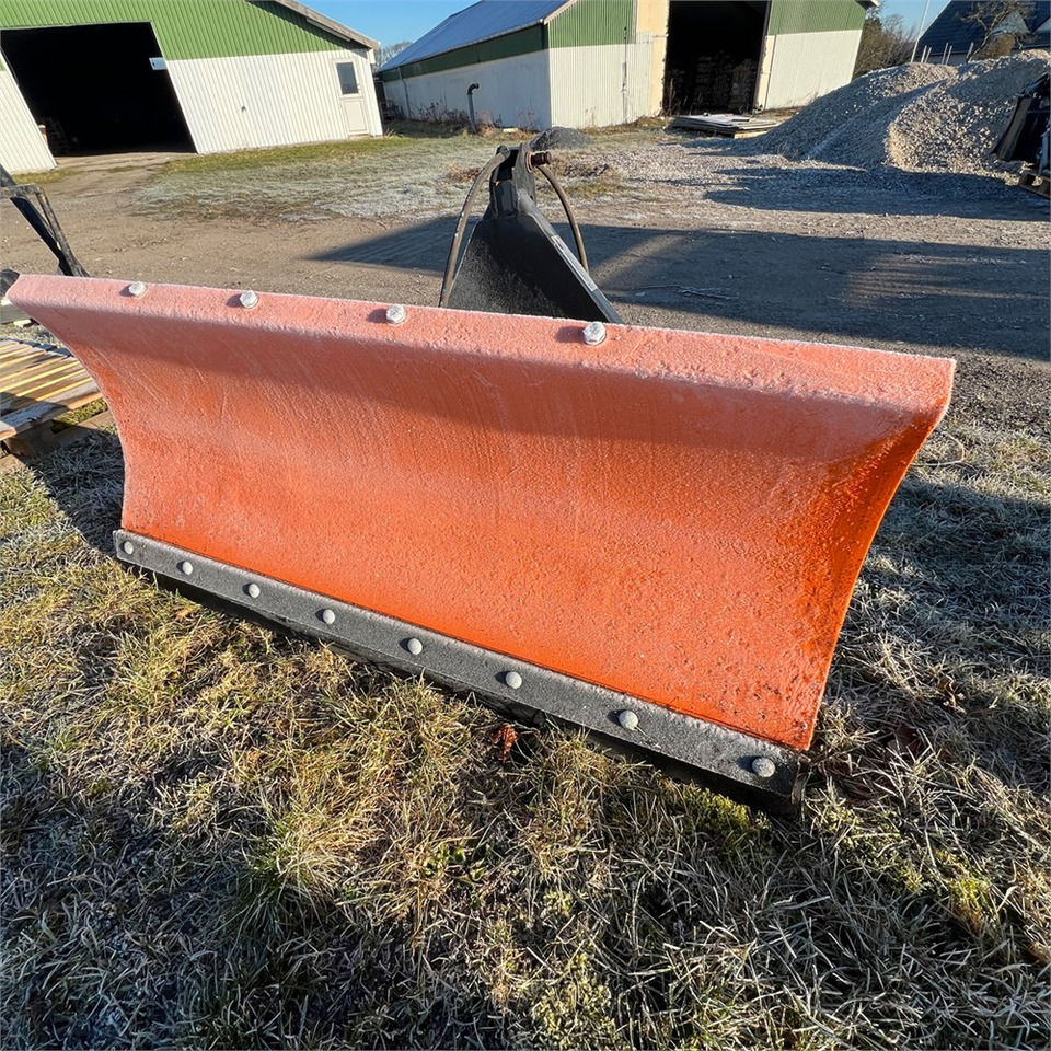 Limas SHL 150 - Tractor: foto 1 Limas SHL 150 - Tractor: foto 1