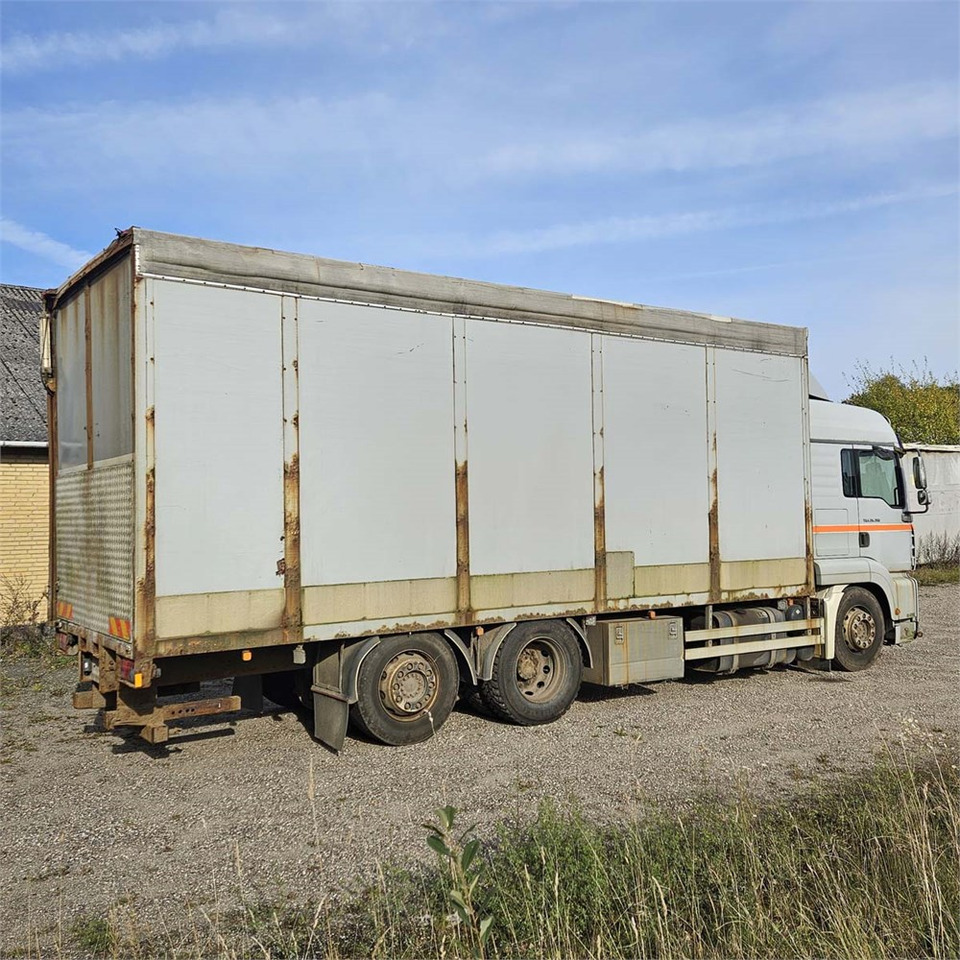 MAN Tg a 26.350 - Camión caja cerrada: foto 4 MAN Tg a 26.350 - Camión caja cerrada: foto 4
