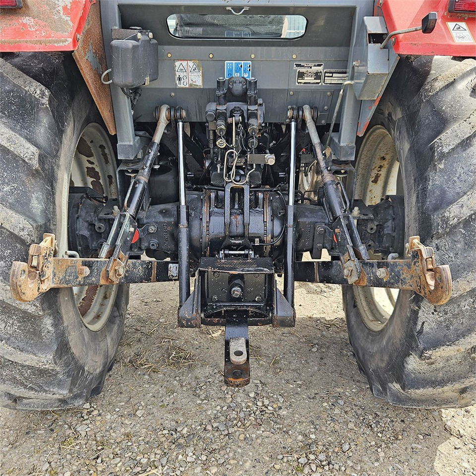 Tractor Massey Ferguson 4245: foto 21