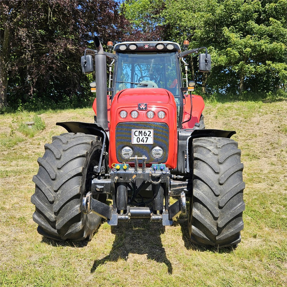 Massey Ferguson MF 8470 Dyna VT - Tractor: foto 2 Massey Ferguson MF 8470 Dyna VT - Tractor: foto 2