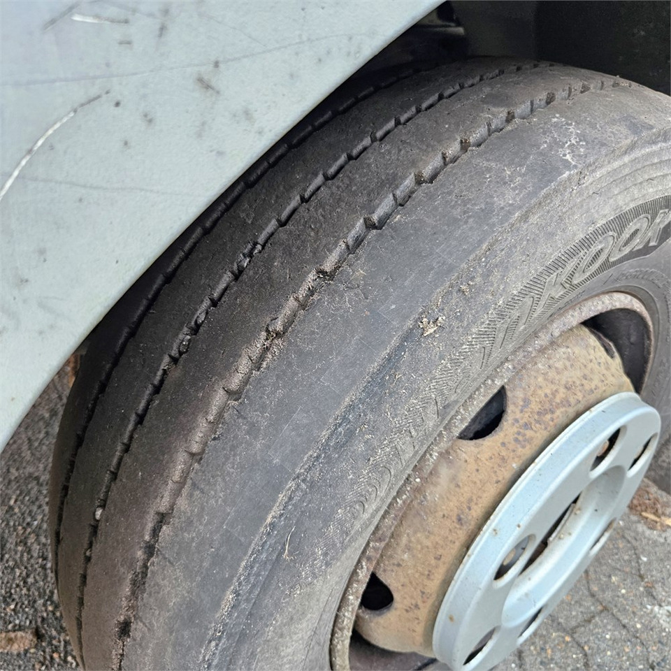 Camión caja abierta Mercedes ATEGO 817: foto 29