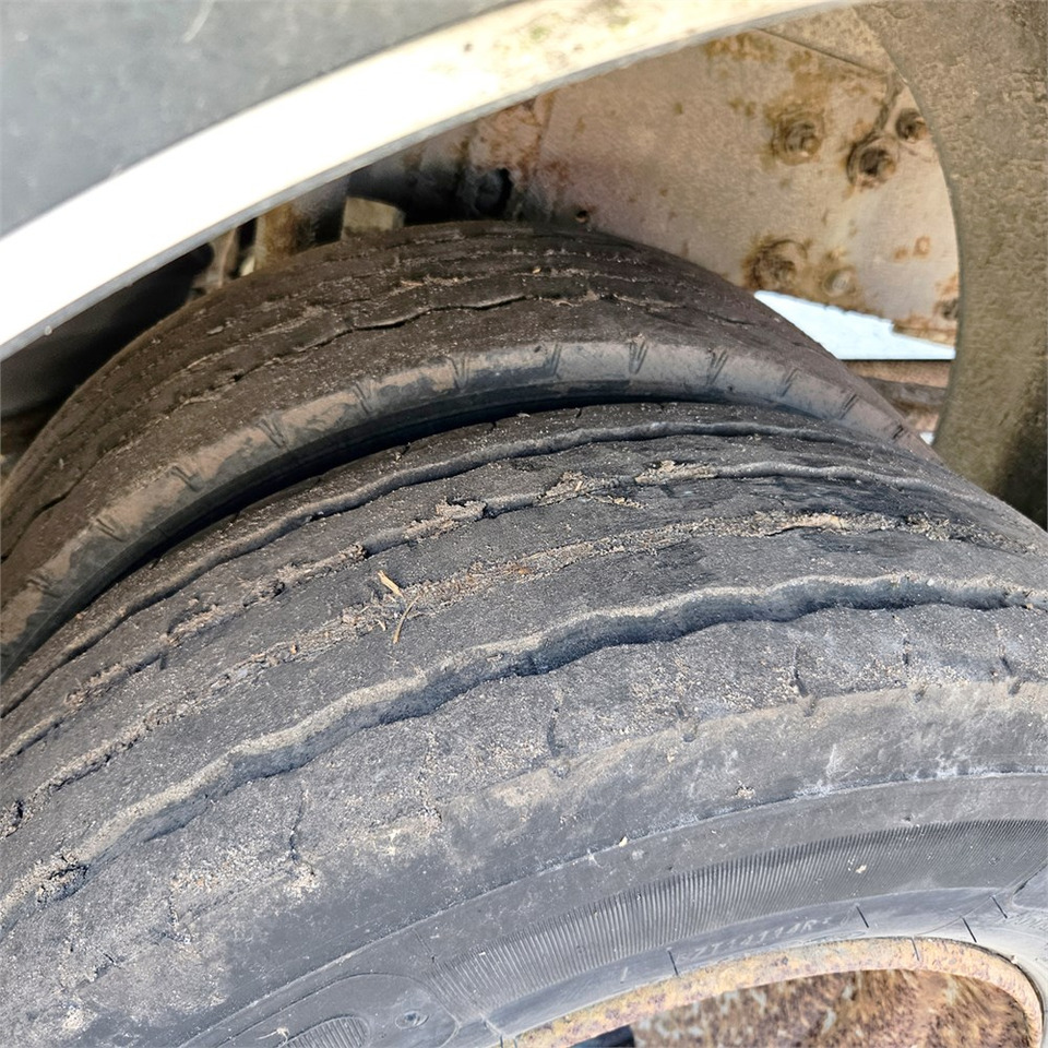 Camión caja abierta Mercedes ATEGO 817: foto 33