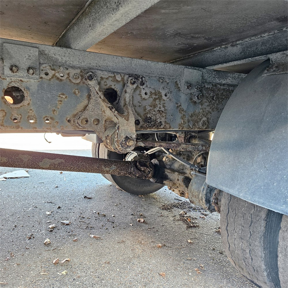 Camión caja abierta Mercedes ATEGO 817: foto 26