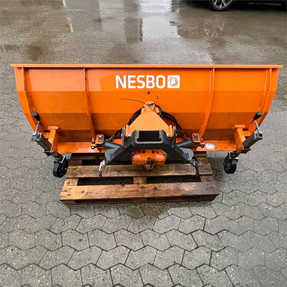 Nesbo PS 1750 M - Cuchilla quitanieves: foto 3 Nesbo PS 1750 M - Cuchilla quitanieves: foto 3
