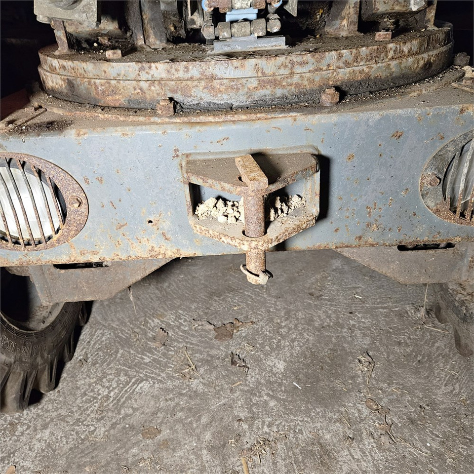 Dúmper articulado Neuson 2001 HS: foto 41 Dúmper articulado Neuson 2001 HS: foto 41