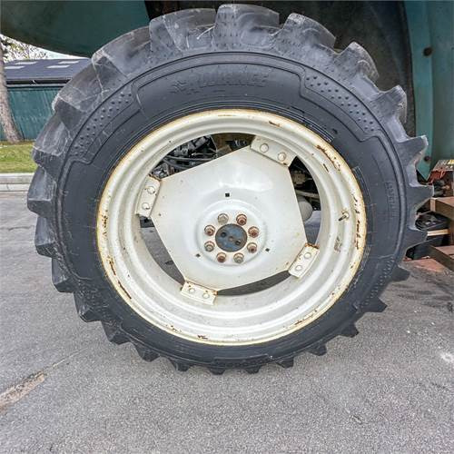 Tractor New Holland TS90: foto 46