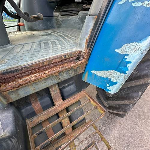 Tractor New Holland TS90: foto 23