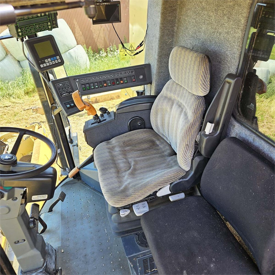 Cosechadora New Holland TX68: foto 10