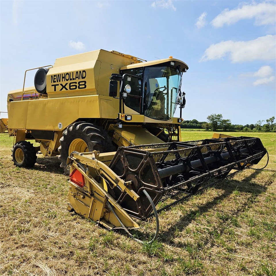 New Holland TX68 - Cosechadora: foto 4 New Holland TX68 - Cosechadora: foto 4