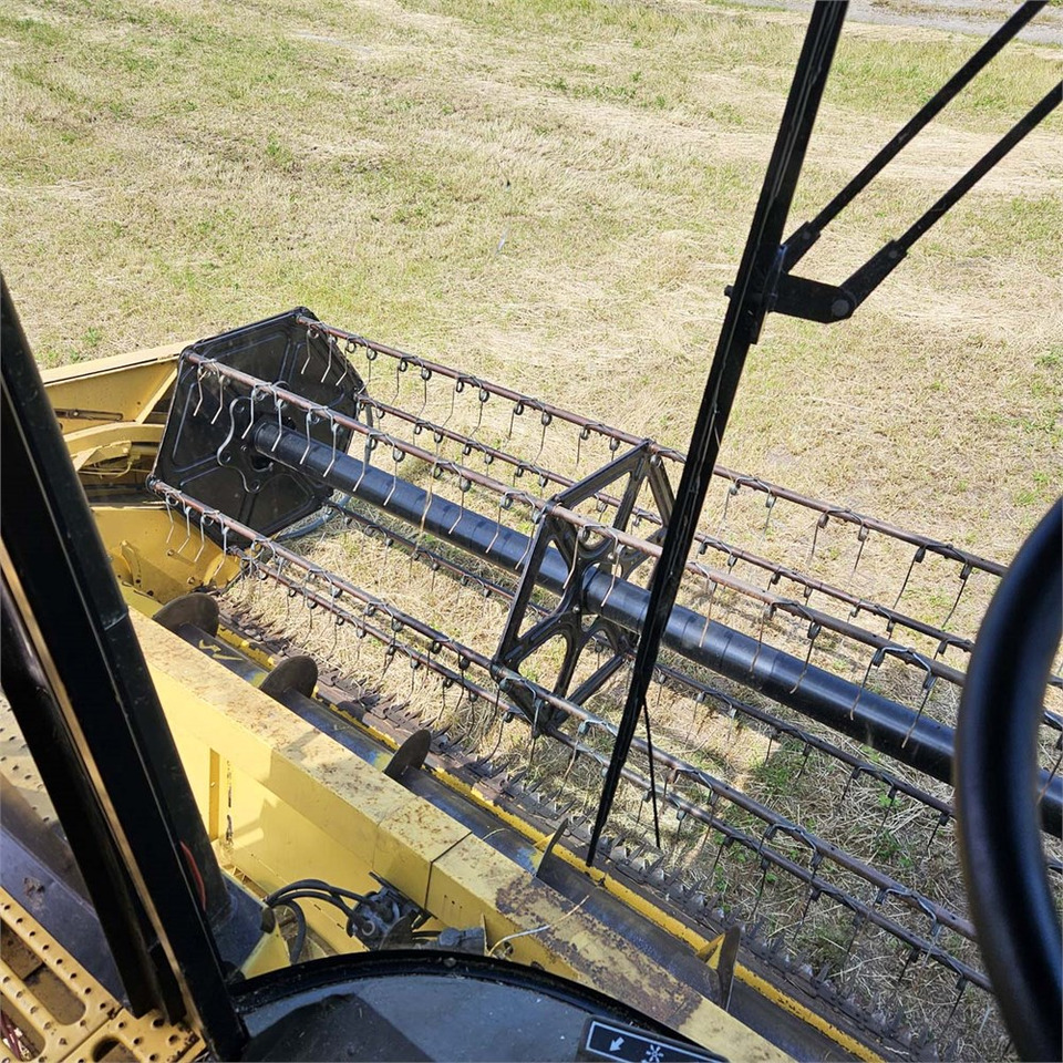 Cosechadora New Holland TX68: foto 21