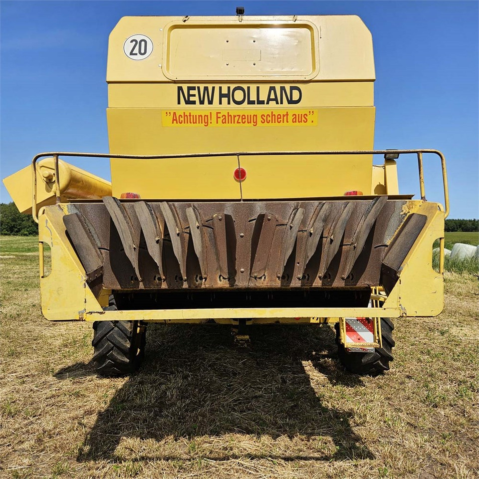 Cosechadora New Holland TX68: foto 7