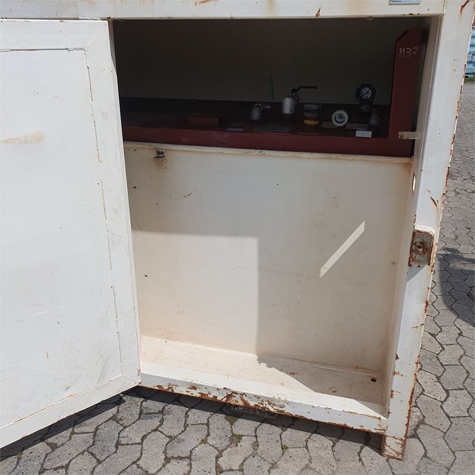 Roug A/S 2000 liter - Tanque de almacenamiento: foto 3 Roug A/S 2000 liter - Tanque de almacenamiento: foto 3