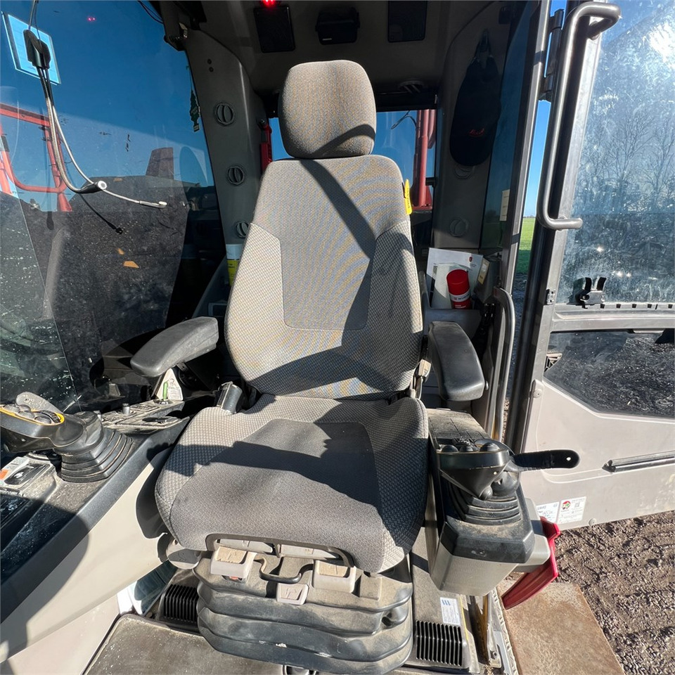 Excavadora de cadenas Volvo EC250 EL: foto 19