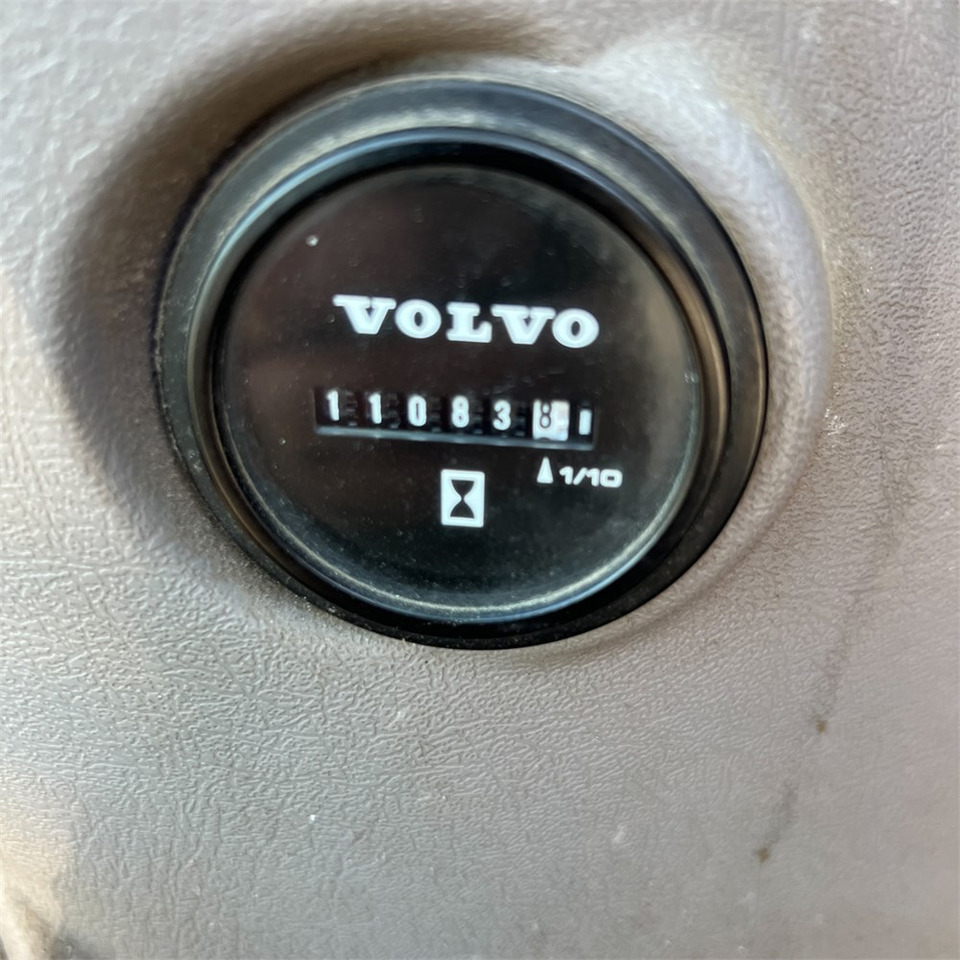 Excavadora de cadenas Volvo EC250 EL: foto 27