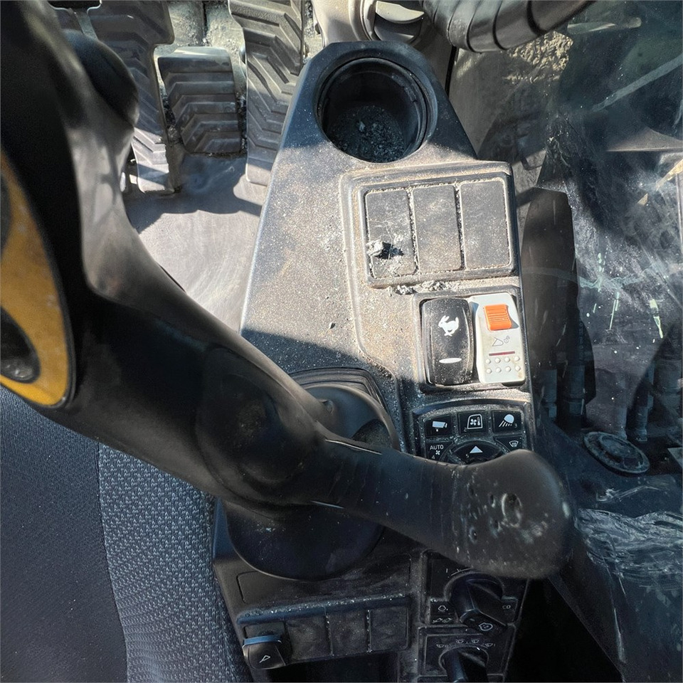 Excavadora de cadenas Volvo EC250 EL: foto 22